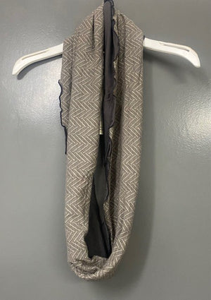 Herringbone loop scarf