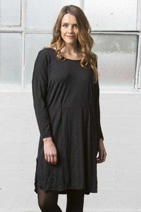 Plain Dress w/ Pleats